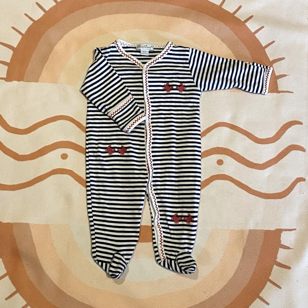 Kissy kissy footie 0-3 months